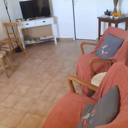 Apartment Climatise 35 M2 Pour 1 Couple - Piscine Partagee - *