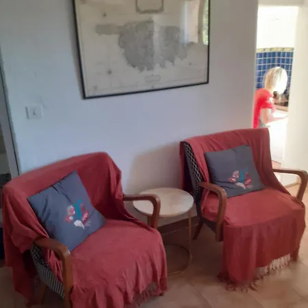 Climatise 35 M2 Pour 1 Couple - Piscine Partagee - Appartement Porto-Vecchio (Corsica)